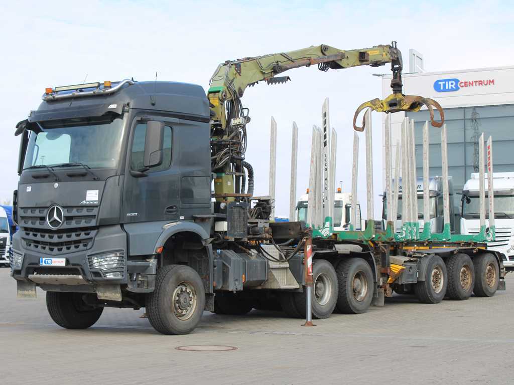 Mercedes-Benz Arocs 3351, 6x6, HYDRAULICKÁ RUKA LOGLIFT ET 450, PNEU 80% + DOLL (2017)